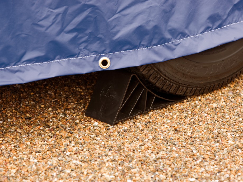WHEEL CHOCKS Image